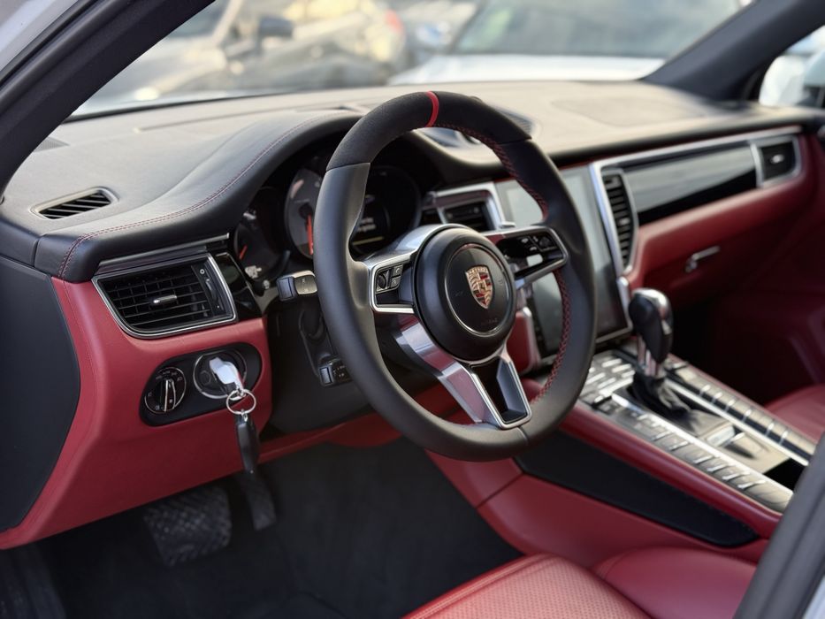 Porsche Macan 3.0D* 2016г* RED-Line* 124.000KM* Нов*