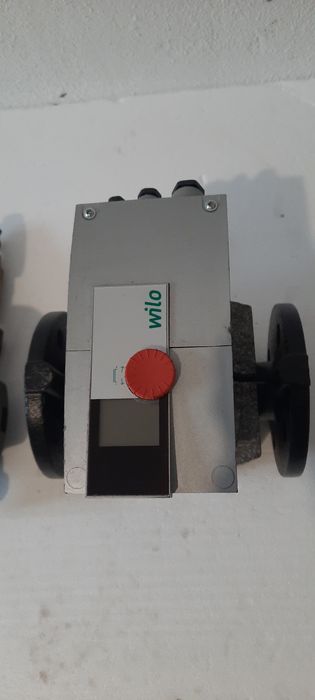 Pompa de incalzire/circulatie WILO Stratos 40/1-4 PN 6/10 profesionala