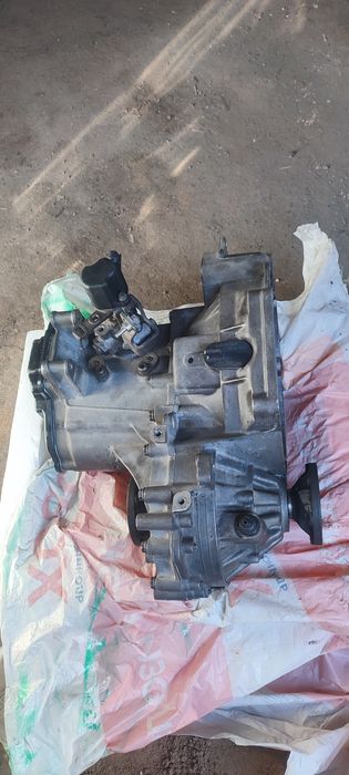 Продам коробку передач