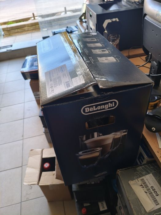 Кафемашина DELONGHI ECAM 220.30.SB