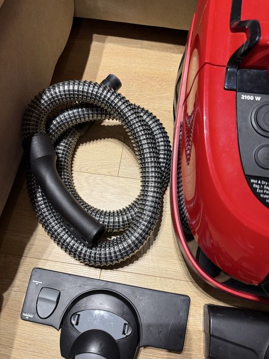 Aspirator Bosch Pro Animal BWD421PET