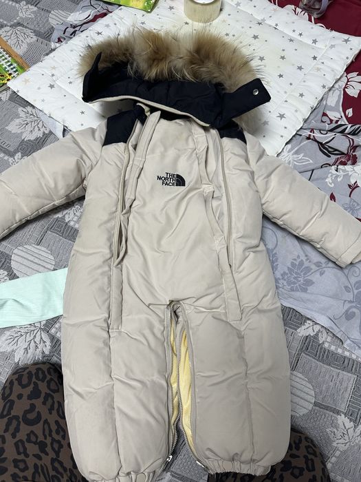 Продам комбинезон на зиму