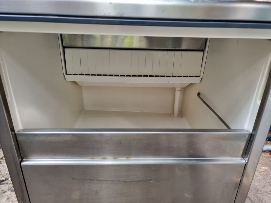 Ледогенератор Brema 40kg/24h