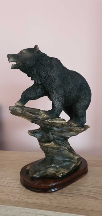 Статуетка на мечка