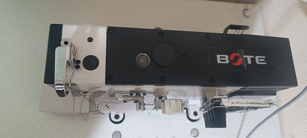 Рашма тикув машинаси сотилади. Продается швейная машина распошивалка