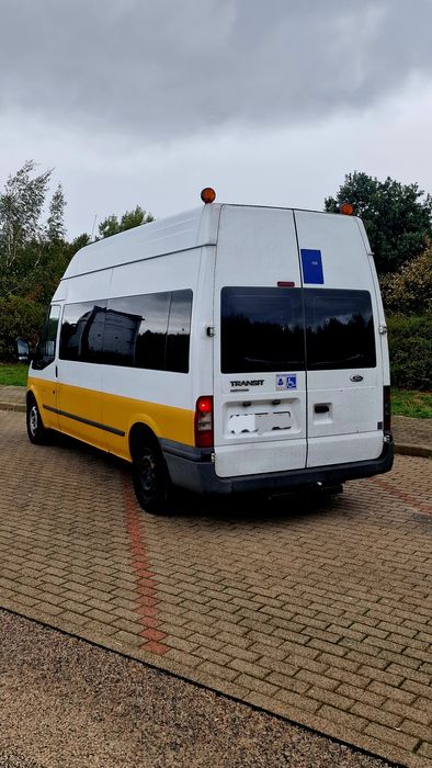 Ford transit 8+1