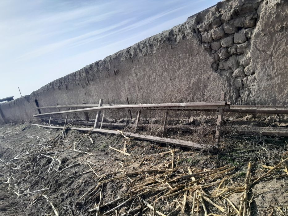 Релис и битон сталба