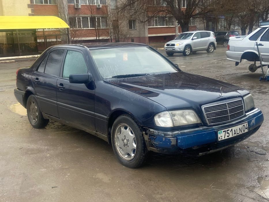 Продам мерседес с 180