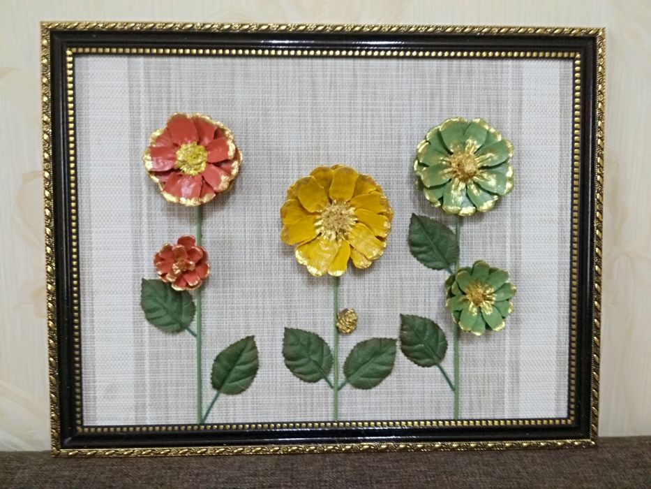 Картины из шишек.