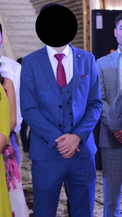 Мужской костюм тройка