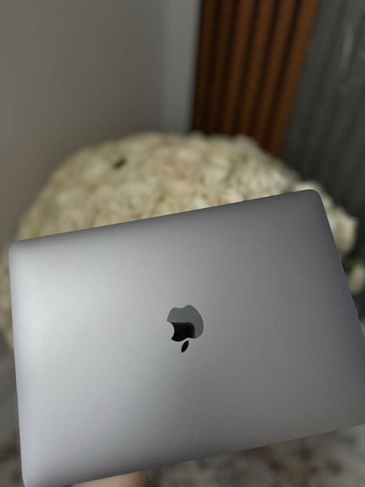 MacBook Air M1 13 / 8GB / 256GB