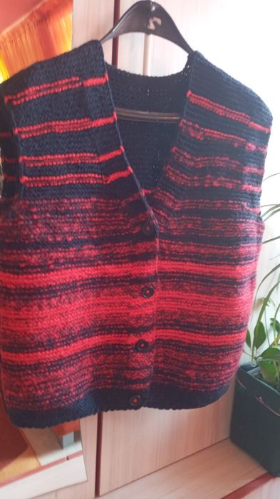 Ръчно плетени елеци