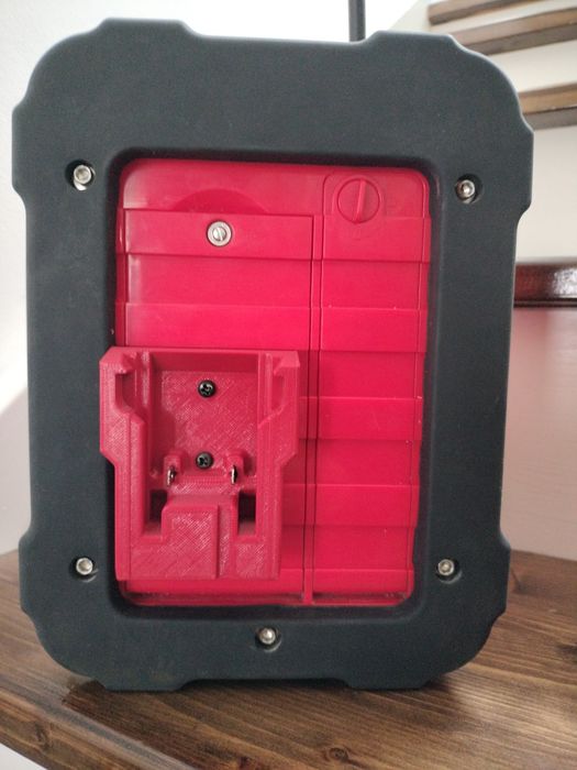 Radio cu bluetooth adaptat milwaukee m 18