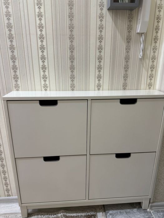 Обувница IKEA в отличном состоянии