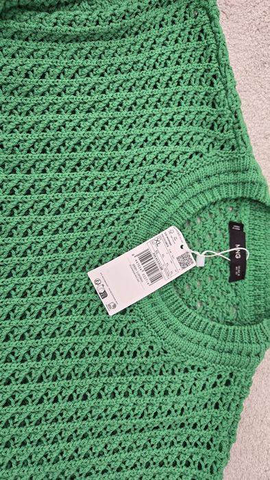 Чисто нов пуловер