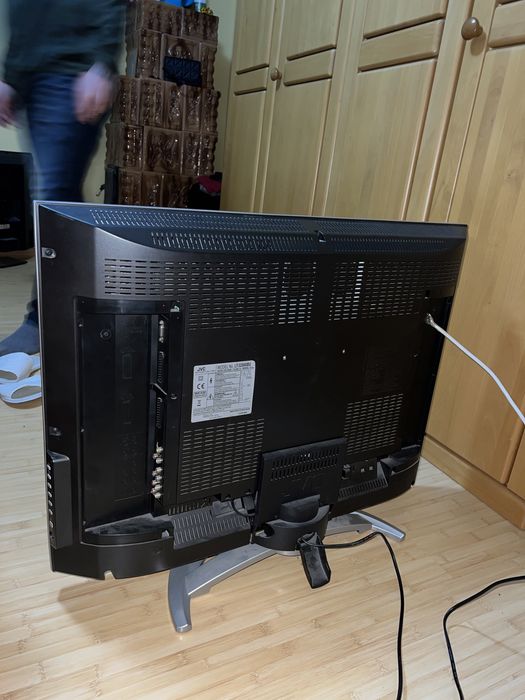 Televizor Philips+ televizor JVC