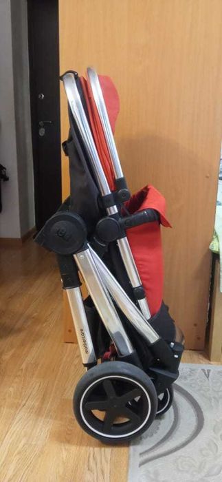 Детская коляска-всесезонная.