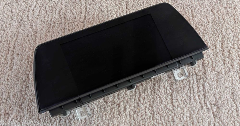 Piese BMW F30 Display CID 6.5", butoane volan rosii, chei etc