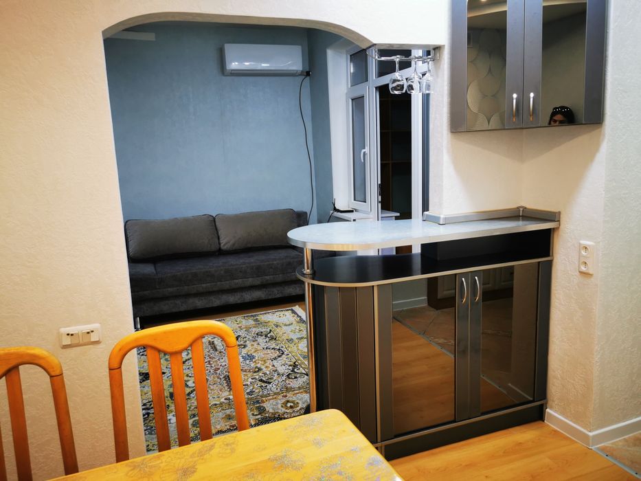 Квартиры по часам 7 мкр, для некурящих