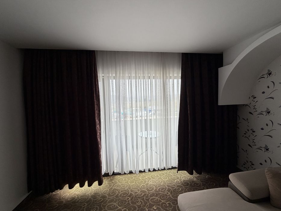 Vand seturi de draperii si perdele