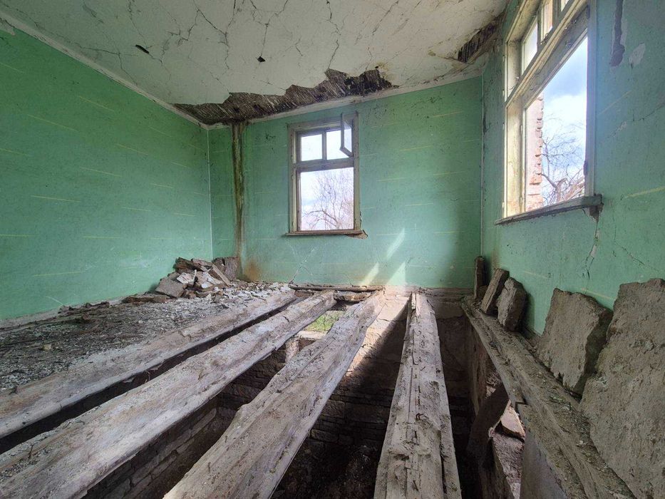 Сграда в близост до Враца .