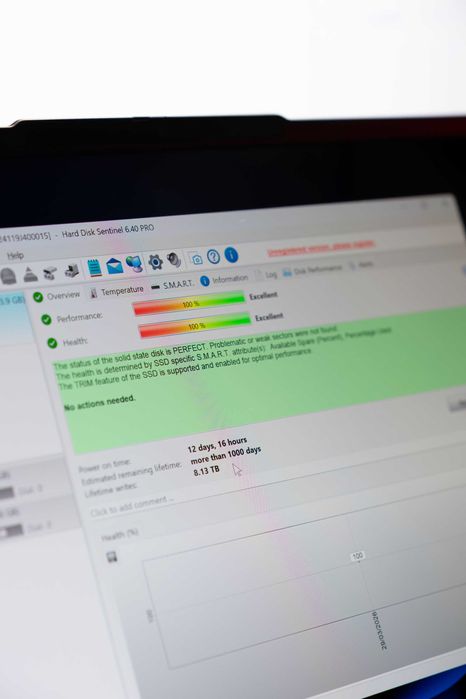 Lenovo IdeaPad Pro 5 14AHP9, AMD Ryzen 7 8845HS, 32GB RAM, 1TB SSD