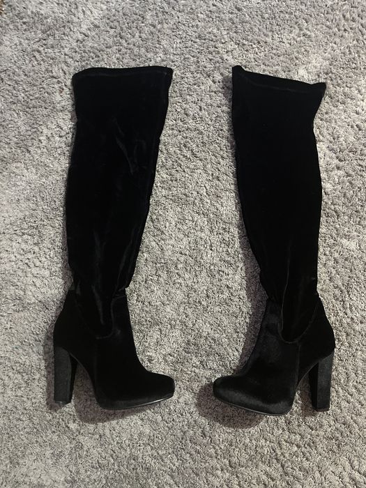 Велурени чизми