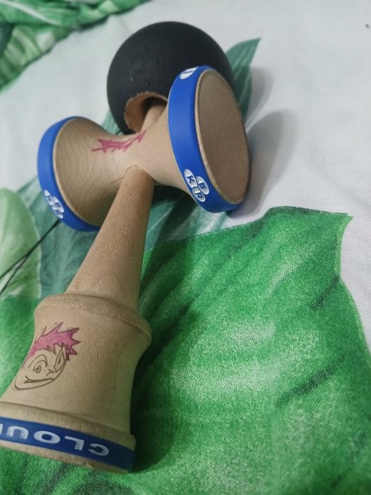 Kendama bisoi 315 lei negociabil .descrierea.