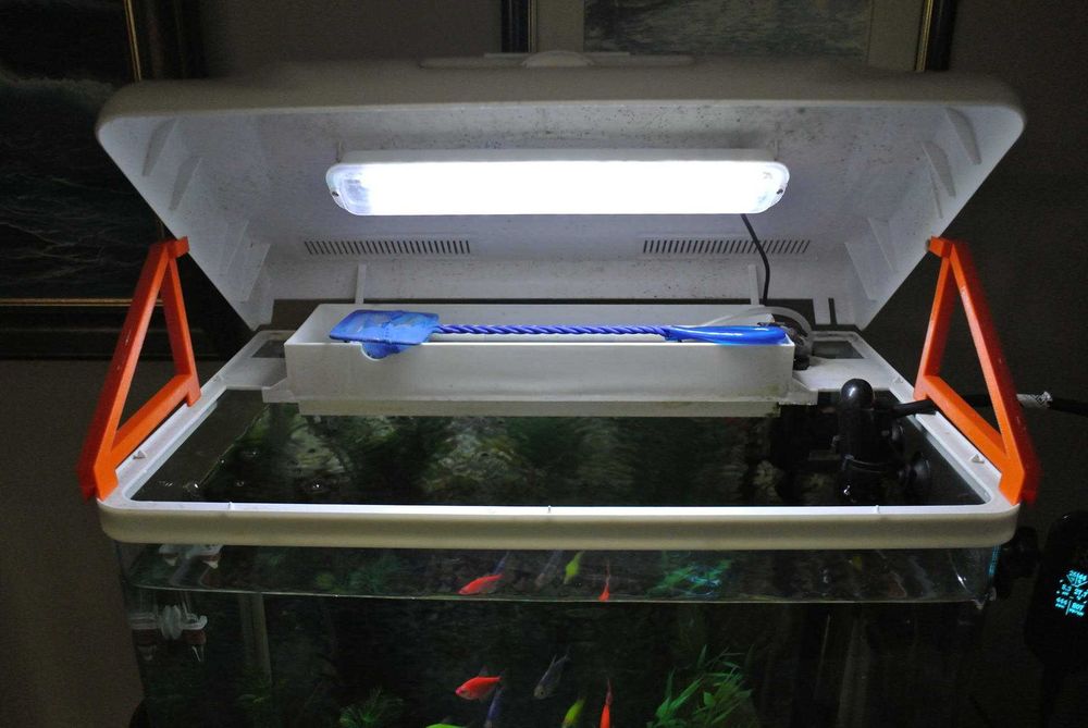 Стойки за аквариум