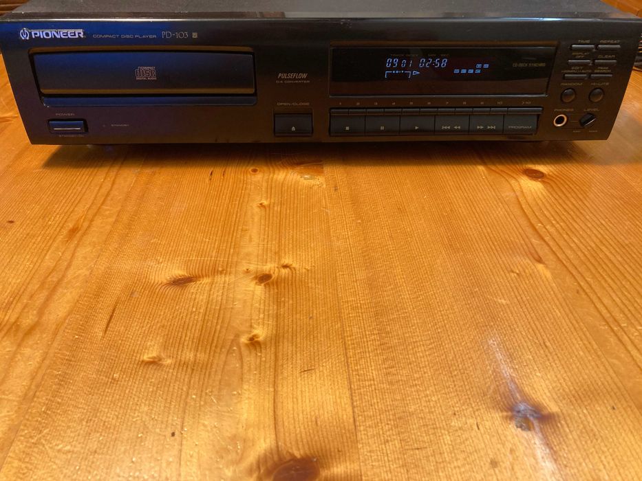 CD player Pioneer PD-103
