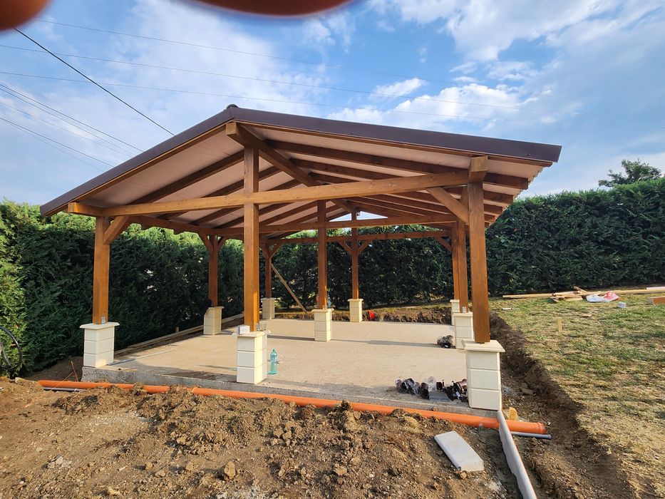 Executam cabane A frame,acoperișuri,terase,foișoare