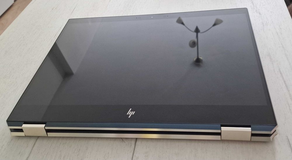Лаптоп HP Spectre X360 15 инчов 4K Ultra HD (3840 x 2160), Touchscreen