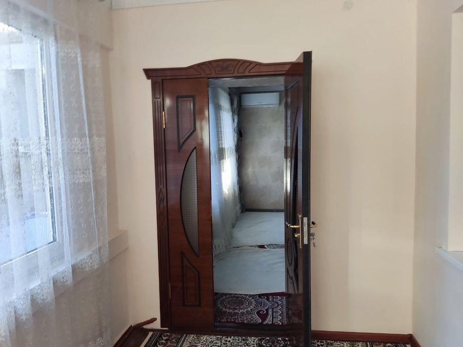 Продается дом в Ташкентской области, Янгиюльском районе

Продается уют