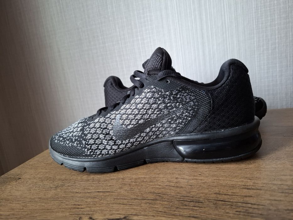 Nike air max маратонки 40 номер.