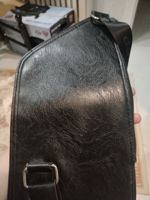 Продаётся оригинальная кожаная сумка