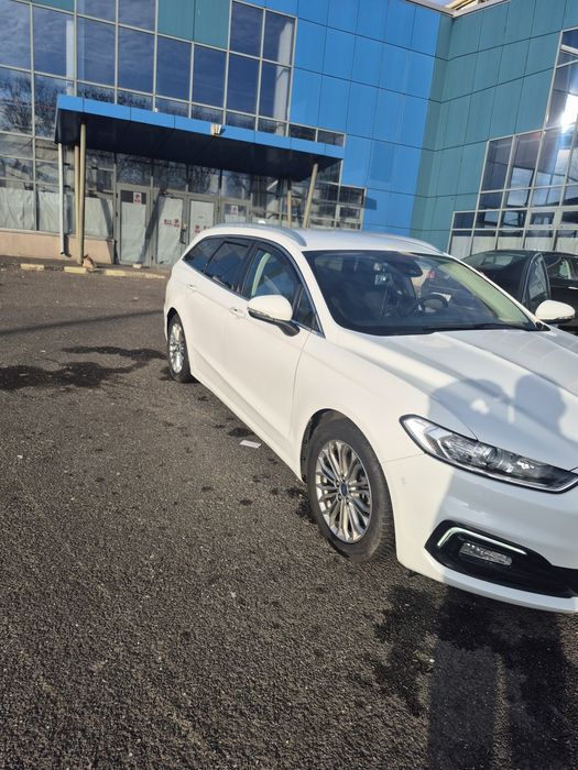 FORD Mondeo 2021 — imagine 2