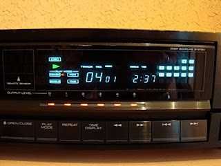KENWOOD compact disc player DP - 880 SG