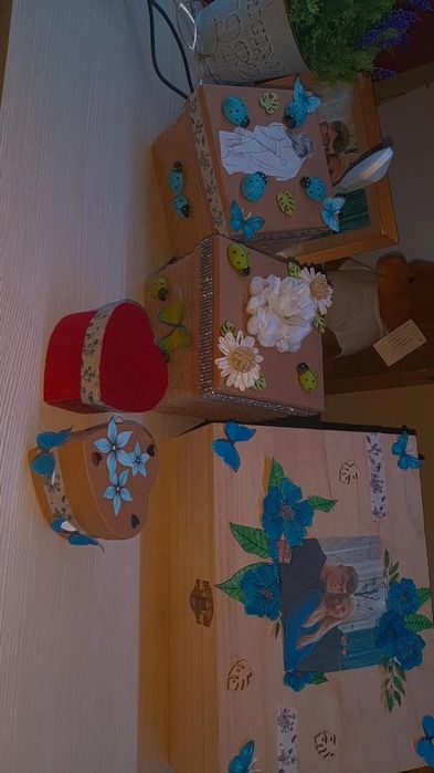 Cutii decorative pentru cadouri/ amintiri și iepurași  l