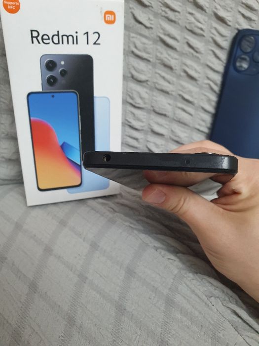 Srochna Prodam  Sotiladi Xiaomi Redmi 12 4+4/128Gb Black  4G Original