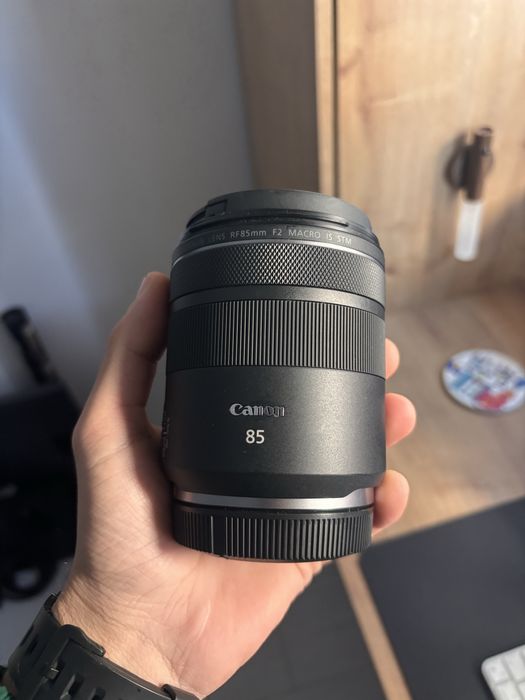 Canon rf 85 mm f2