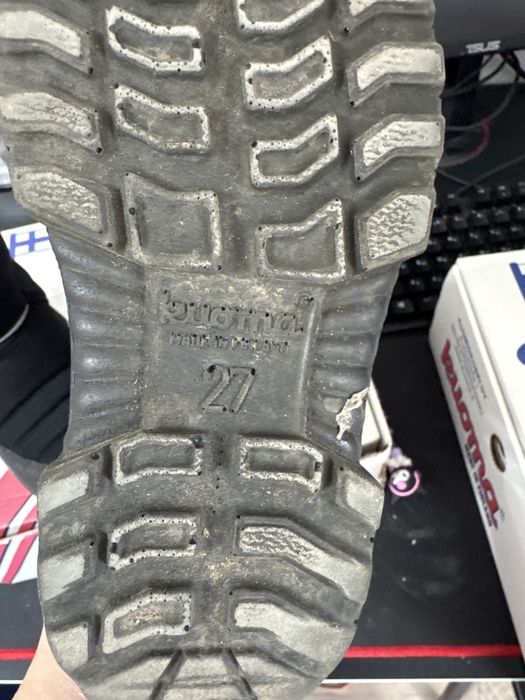 Продам зимние сапоги Куома