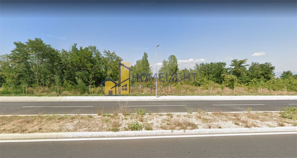 Парцел във в.з.Врана - Лозен