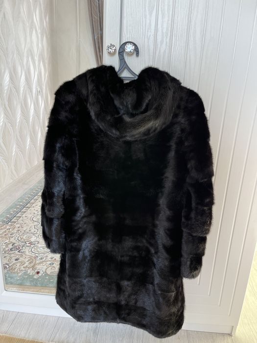 Продам норковую шубу