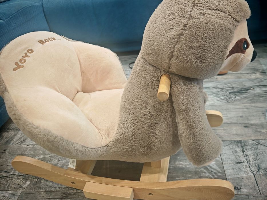 Люлееща играчка за дете