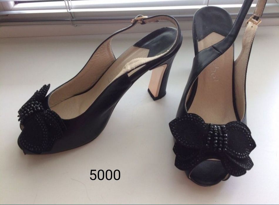 Продаю осенние туфли