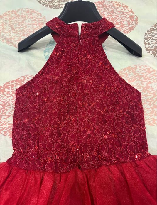 Къса официална рокля