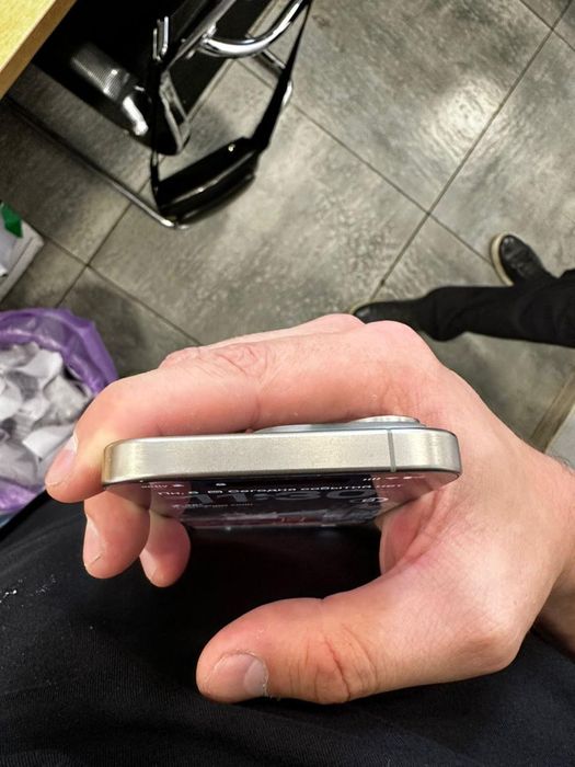 Продам iphone 15 pro