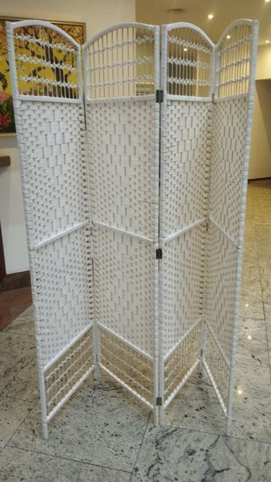 Продается ширма,в хорошем состоянии.