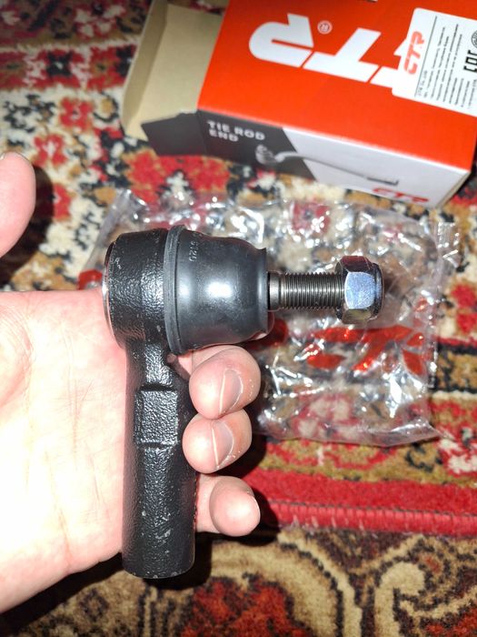 Наконечник рулевой тяги CTR