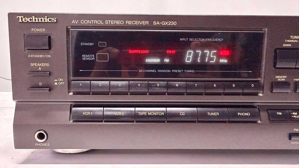 Amplituner Technics SA GX 230 Quartz Lock Tuner Loudness Phono Japan
